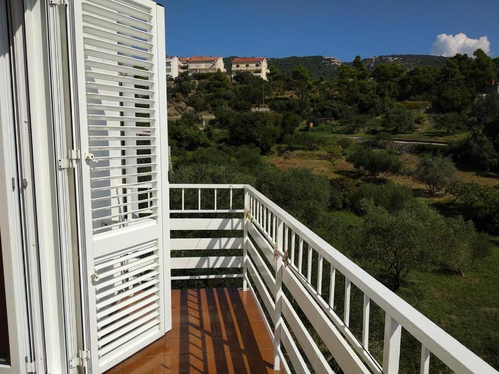 Apartman Franelic Banjol Exterior photo